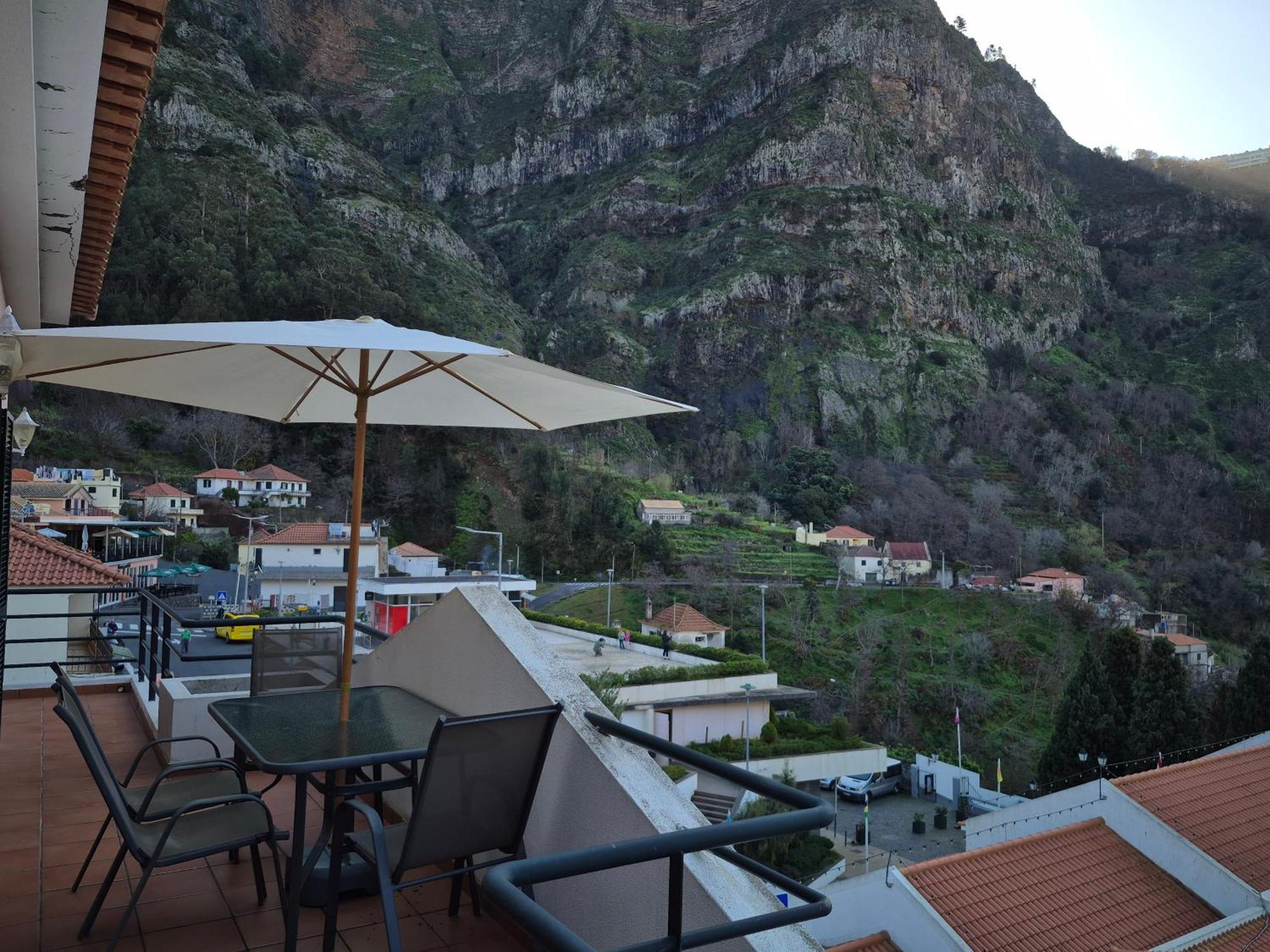 Valley Of Nuns Holiday Apartments Curral Das Freiras Exterior photo